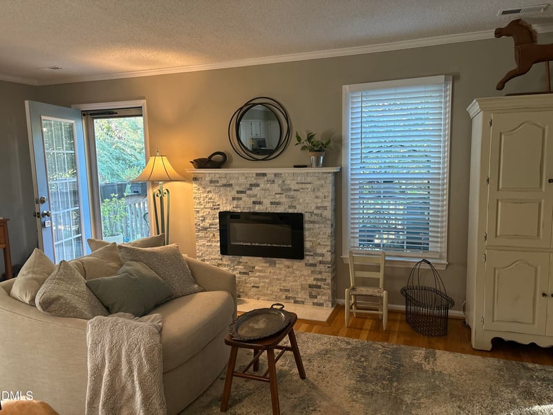 204 Bracken Ct, Raleigh, NC 27615
