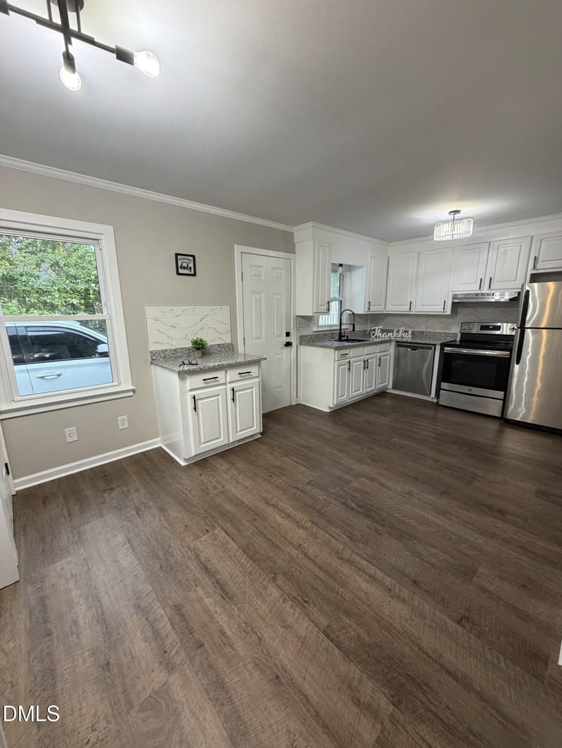 204 E Branch St, Benson, NC 27504