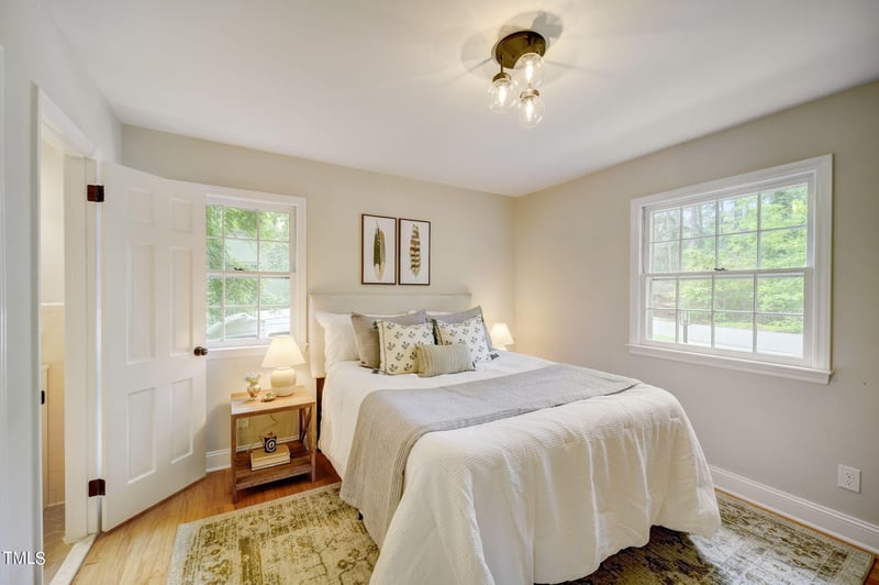 204 Brandywine Rd, Chapel Hill, NC 27516