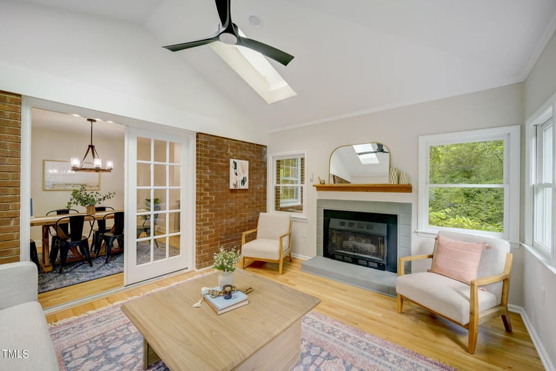 204 Brandywine Rd, Chapel Hill, NC 27516