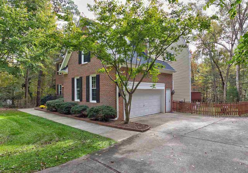 204 Brereton Dr, Raleigh, NC 27615