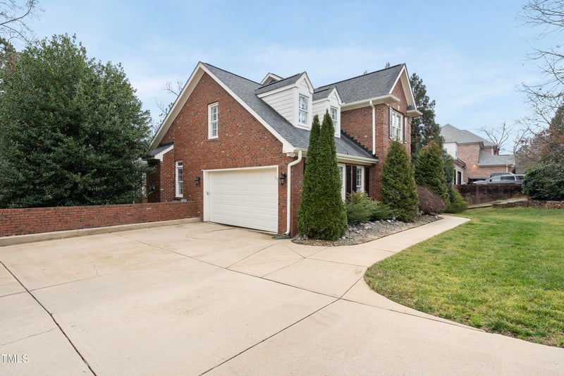 204 Brittany Pl, Cary, NC 27511