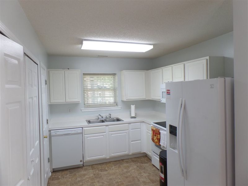 204 Cabana Dr, Apex, NC 27539