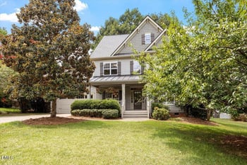 204 Charlesfort Ln, Holly Springs, NC 27540