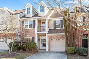 204 Chateau Pl, Chapel Hill, NC 27516