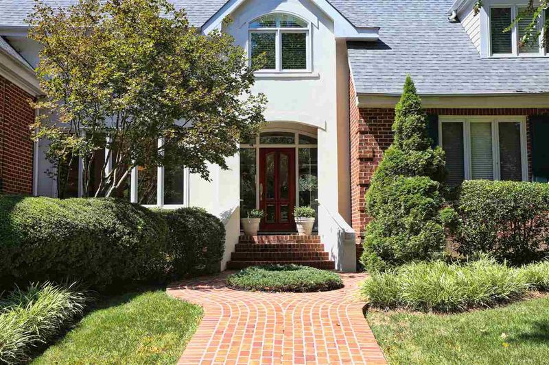 204 Chesley Ln, Chapel Hill, NC 27514