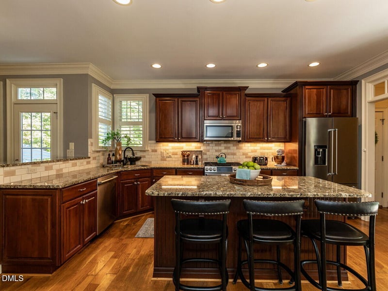 204 Chrismill Ln, Holly Springs, NC 27540