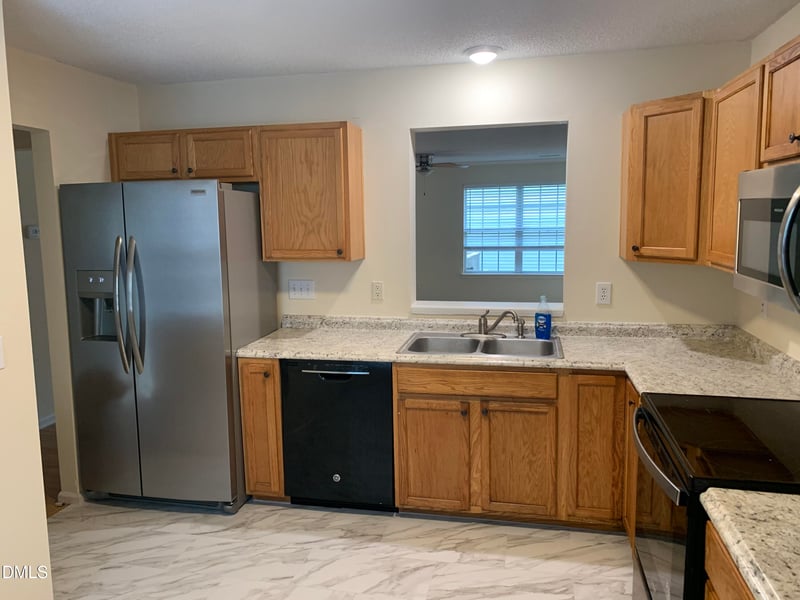 204 Climbing Ivy Ct, Cary, NC 27511