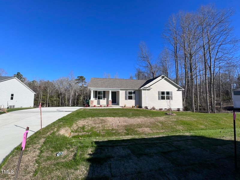 204 Constellation Ct, Benson, NC 27504