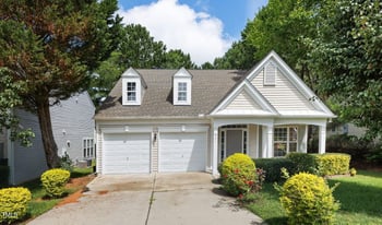 204 Corsair Dr, Morrisville, NC 27560