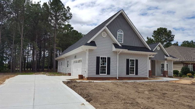 204 Crescent Dr, Dunn, NC 28334