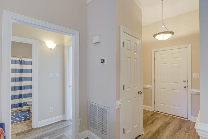 204 Crosspine Dr, Raleigh, NC 27603