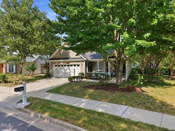204 Crystal Brook Ln, Cary, NC 27519