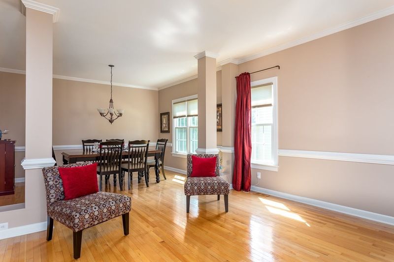 204 Danton Dr, Cary, NC 27518
