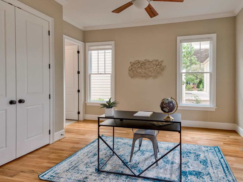 204 Della St, Chapel Hill, NC 27516