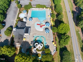 204 Edgepine Dr, Holly Springs, NC 27540