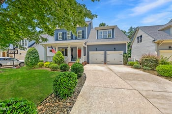 204 Edgepine Dr, Holly Springs, NC 27540