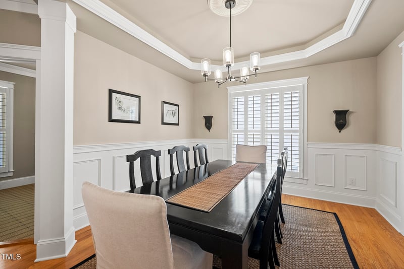 204 Edgepine Dr, Holly Springs, NC 27540