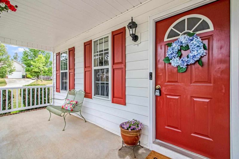 204 Fairground Rd, Holly Springs, NC 27540