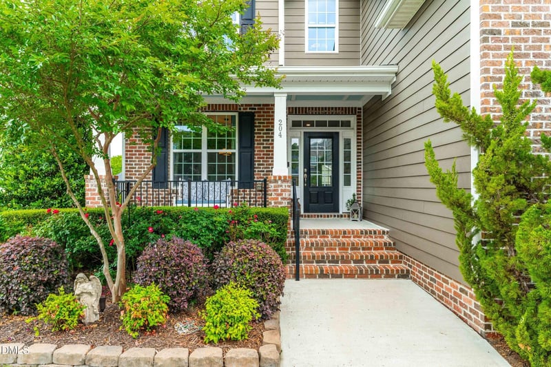 204 Fawn Hollow Ct, Wake Forest, NC 27587