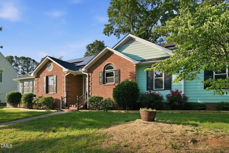 204 Foley Dr, Garner, NC 27529