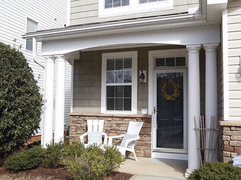 204 Folsom Dr, Holly Springs, NC 27540