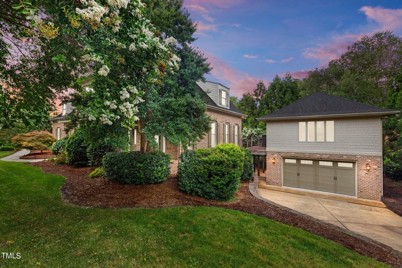 204 Glade Park Rd, Cary, NC 27518