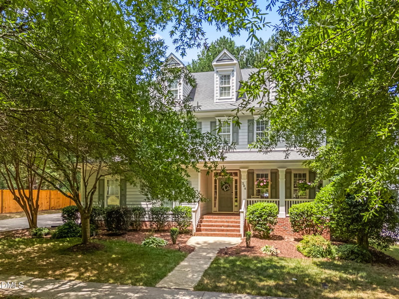 204 Grantwood Dr, Holly Springs, NC 27540