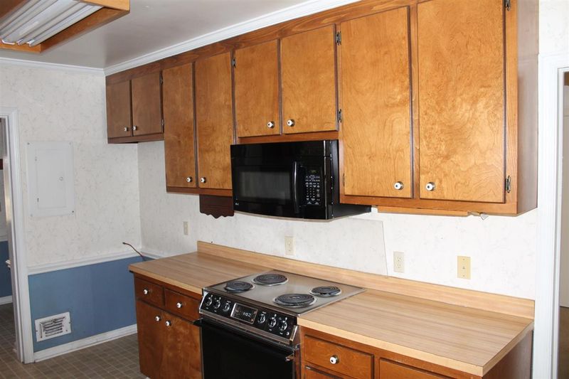 204 Gray St, Cary, NC 27513