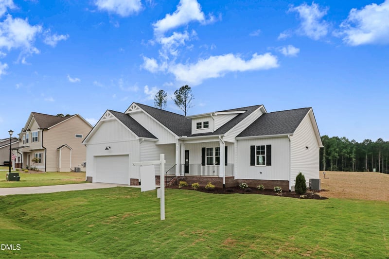 204 Gumtop Dr, Zebulon, NC 27597