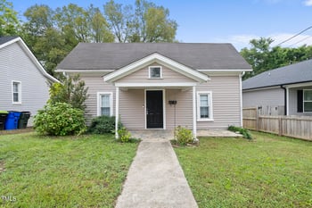 204 Hill St, Benson, NC 27504