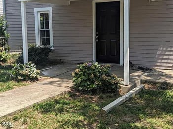 204 Hill St, Benson, NC 27504