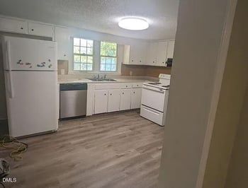 204 Hill St, Benson, NC 27504