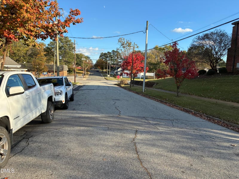 204 Hill St, Benson, NC 27504