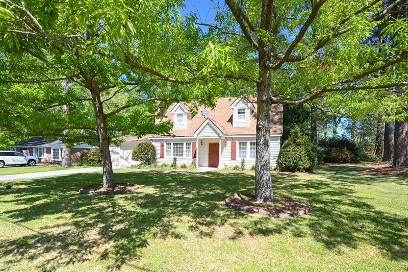 204 Hillside Dr, Smithfield, NC 27577