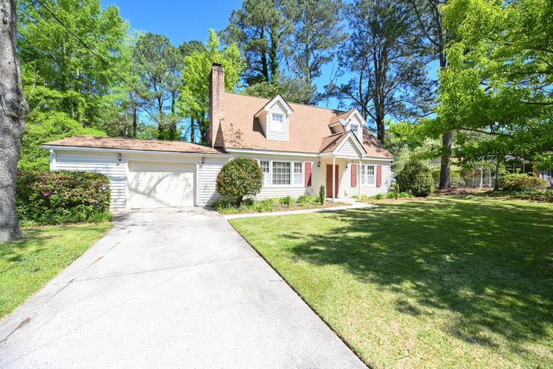 204 Hillside Dr, Smithfield, NC 27577