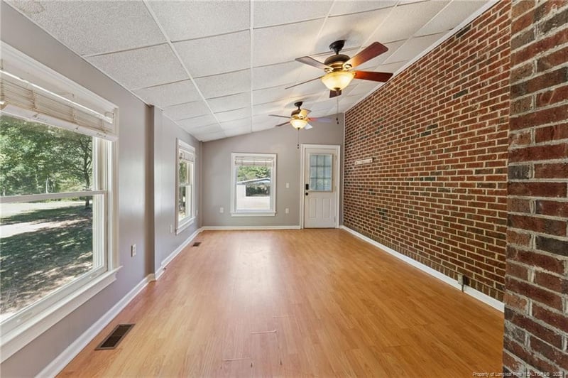 204 Hilltop Rd, Sanford, NC 27330