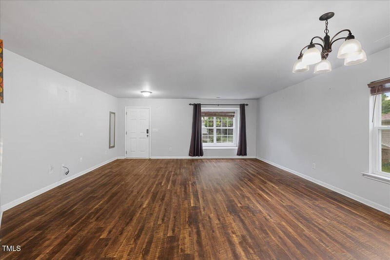 204 Hillview Dr, Durham, NC 27703