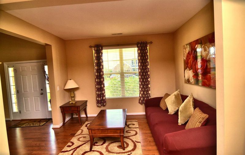 204 Hope Valley Dr, Knightdale, NC 27545