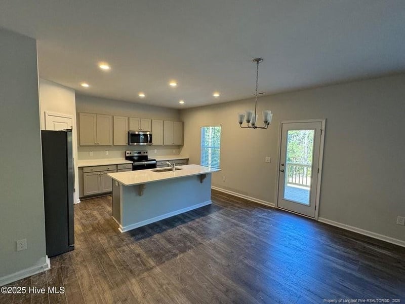 204 Horse Trot Ln, Sanford, NC 27332