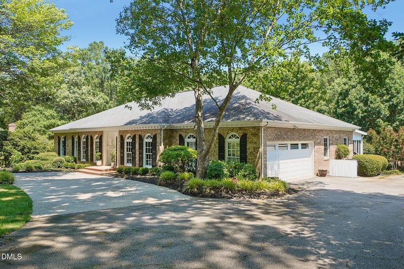 204 Jansmith Ln, Raleigh, NC 27615