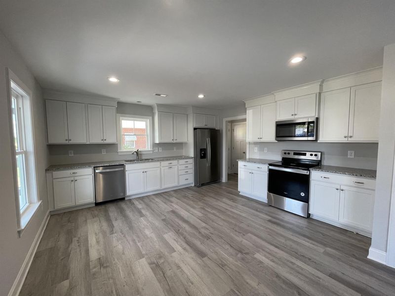 204 Keen Rd, Four Oaks, NC 27524