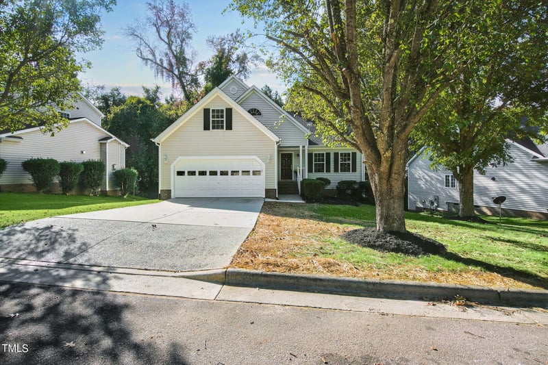 204 Kenilworth Pl, Chapel Hill, NC 27516