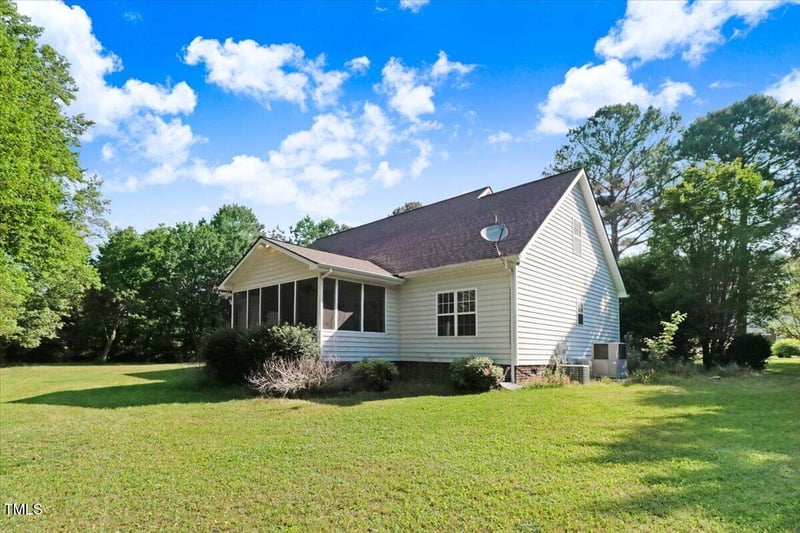 204 Lane Tree Dr, Goldsboro, NC 27530