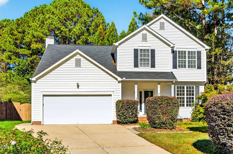 204 Leafgate Ct, Holly Springs, NC 27540