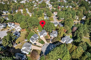 204 Leafgate Ct, Holly Springs, NC 27540