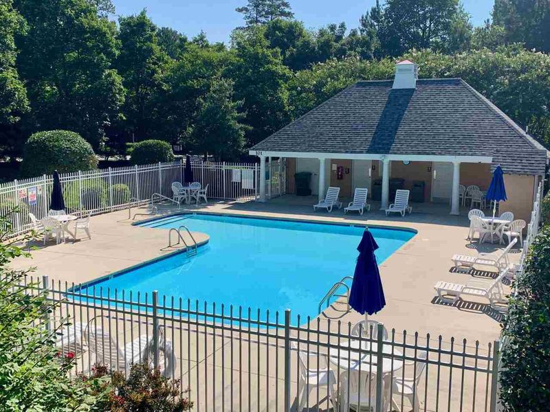 204 Littleford Ln, Cary, NC 27519