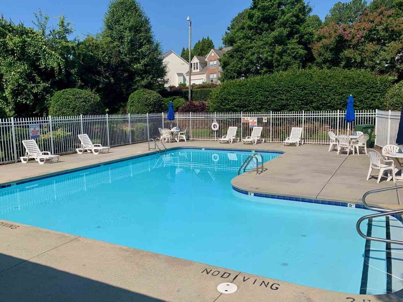 204 Littleford Ln, Cary, NC 27519