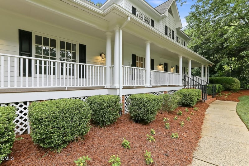 204 Lochview Dr, Cary, NC 27518