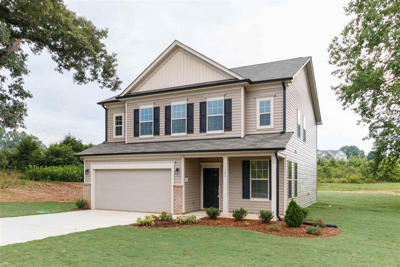 204 Lynn Dr, Clayton, NC 27520